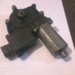 Motorek zved�n� oken